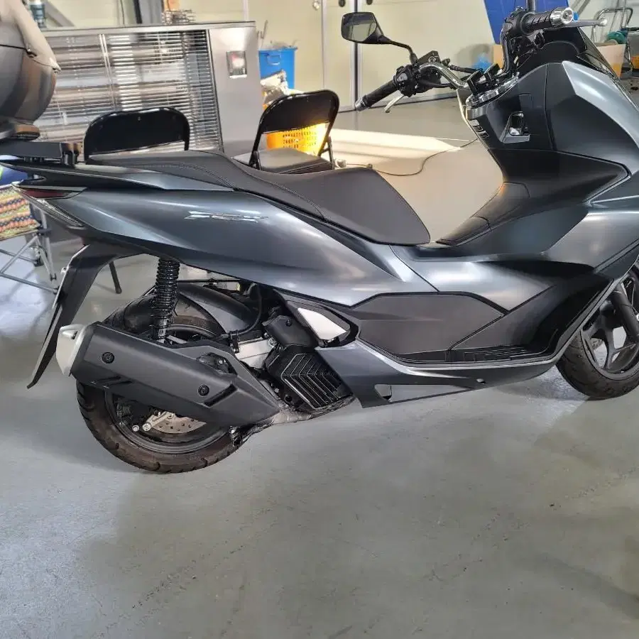 pcx abs 22년9월 출고 900km 판매.