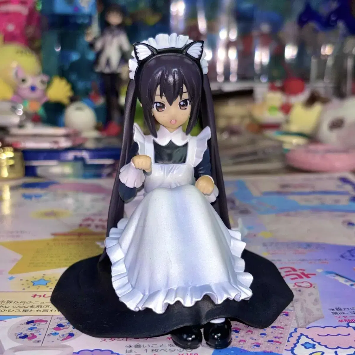 Keon Azusa Maidbok Figures