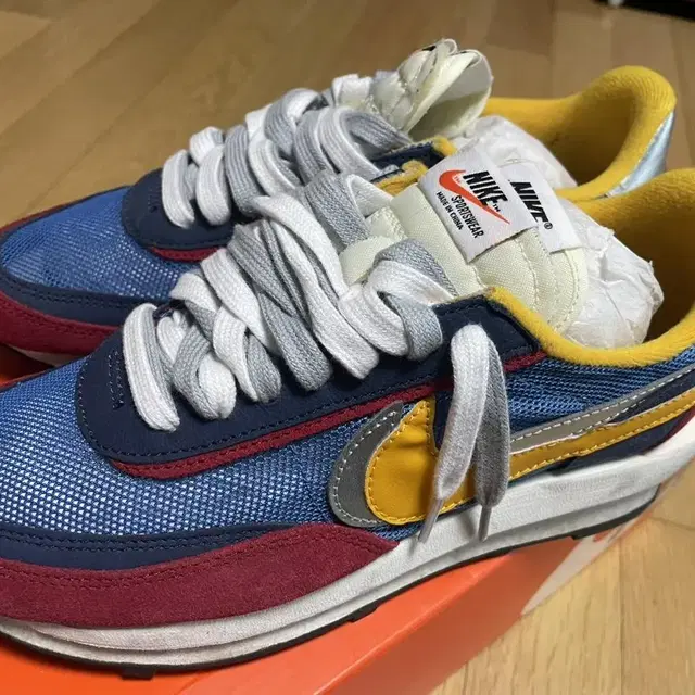 Nike x Sacai LDWaffle Blue Multi 중고판매합니다