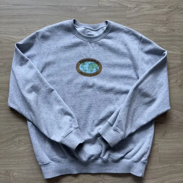 디스이즈네버댓 Globe crewneck 헤더그레이 L