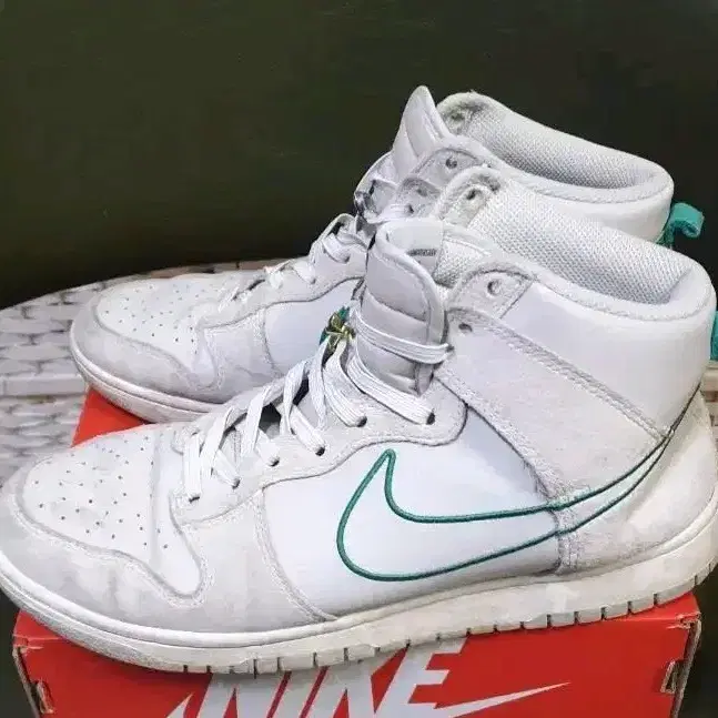 NIKE 나이키 스포츠 덩크 하이 SE 퍼스트 유즈 270mm