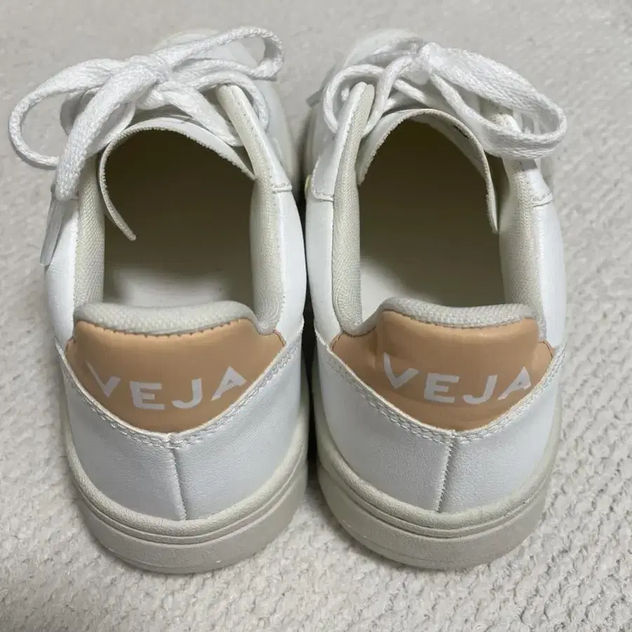 VEJA 운동화230