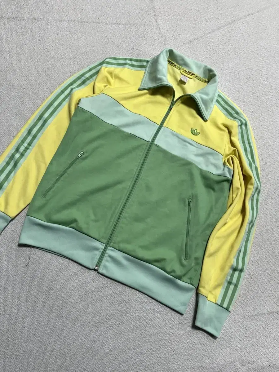 Extremely Rare Adidas Firebird Europa Mint Yellow Green Jersey 105