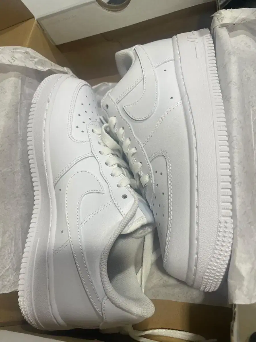 Nike Air Force 1 07 225,230,235,240,245,250