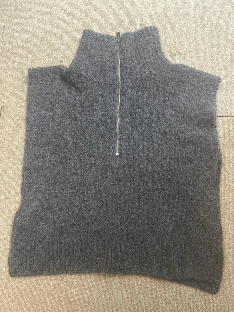 Course Knit Hybrid