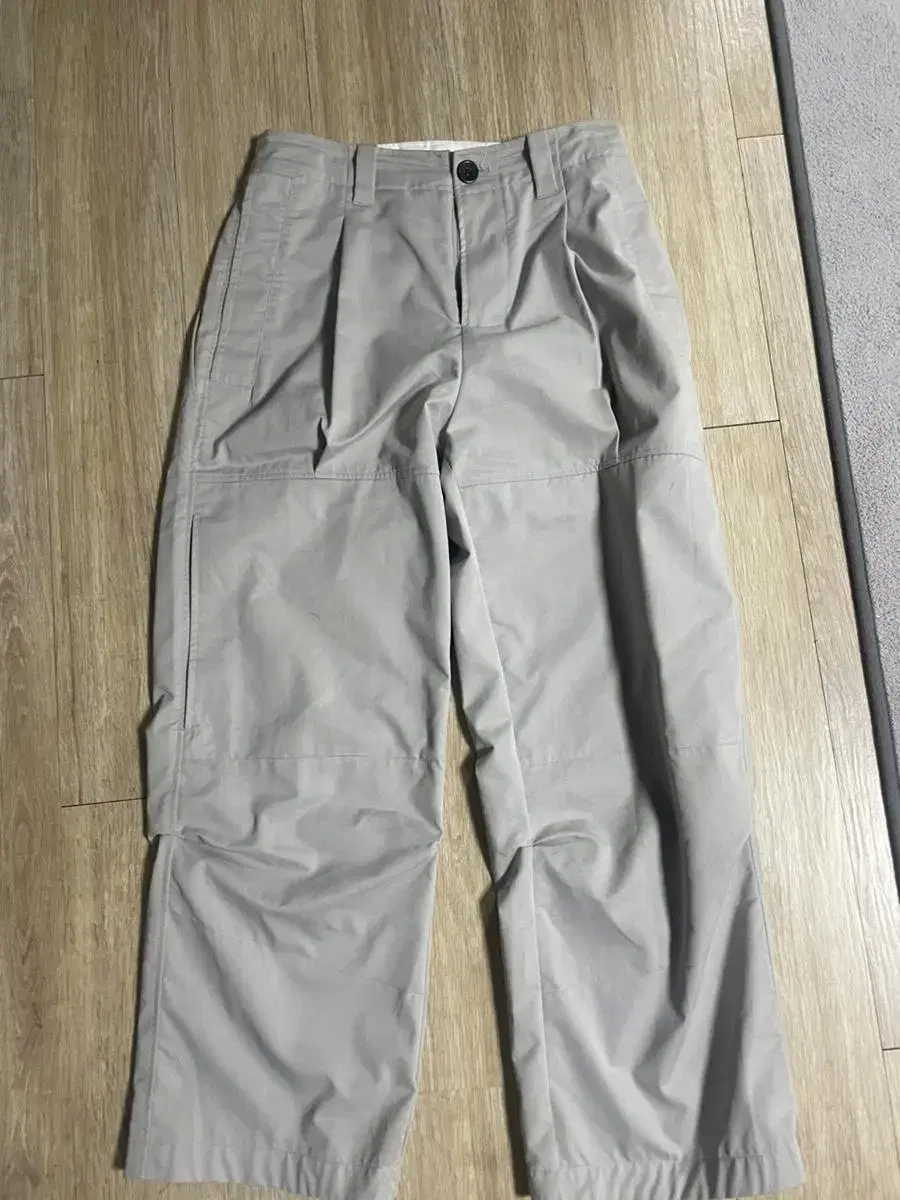 (3)Polyester Eskimo Light Gray Pants