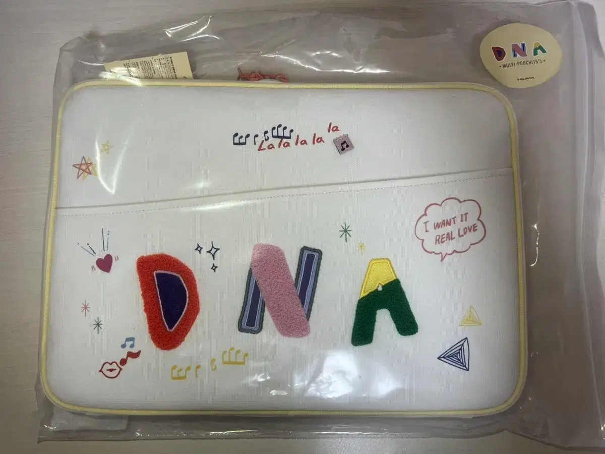 DNA 노트북 파우치