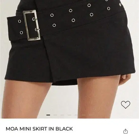 MOA MINI SKIRT IN BLACK