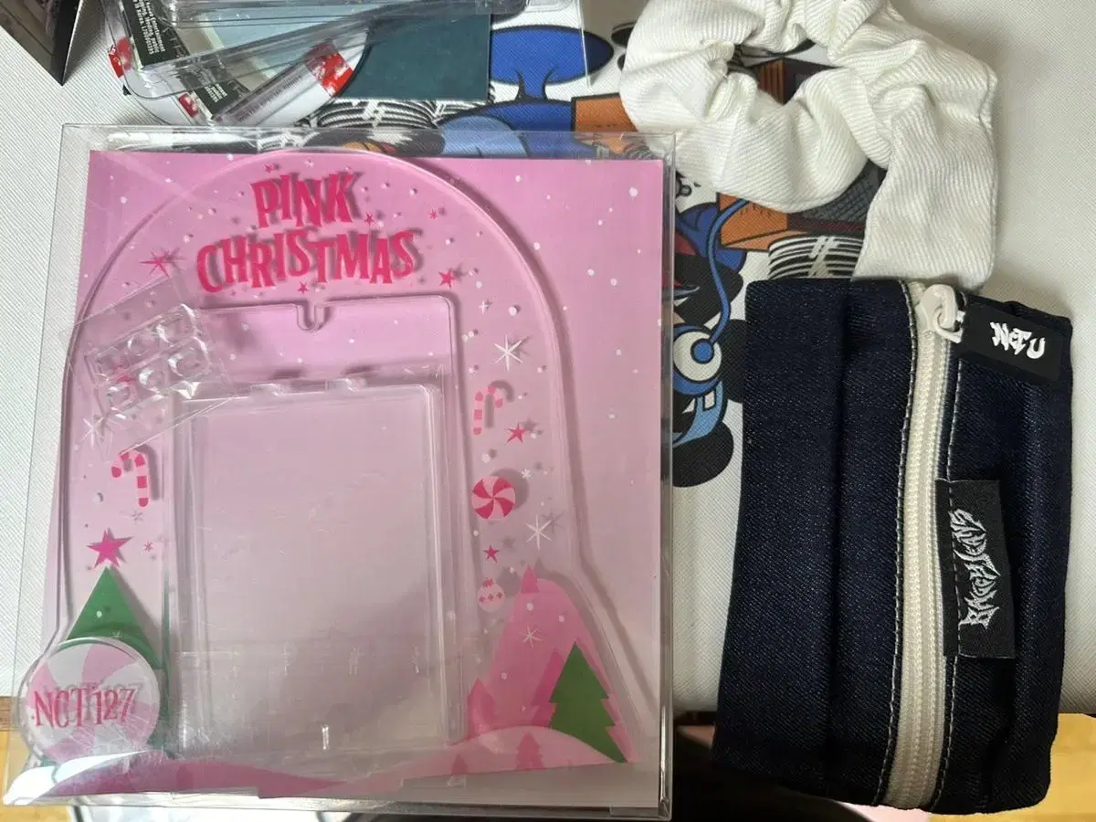 NCT Goods Pink Christmas Picture Frame NCT U Exhaust Jins Pouch