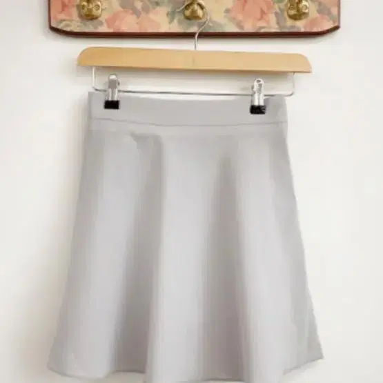 오이니 tea cup skirt 티컵 스커트 그레이 삽니다