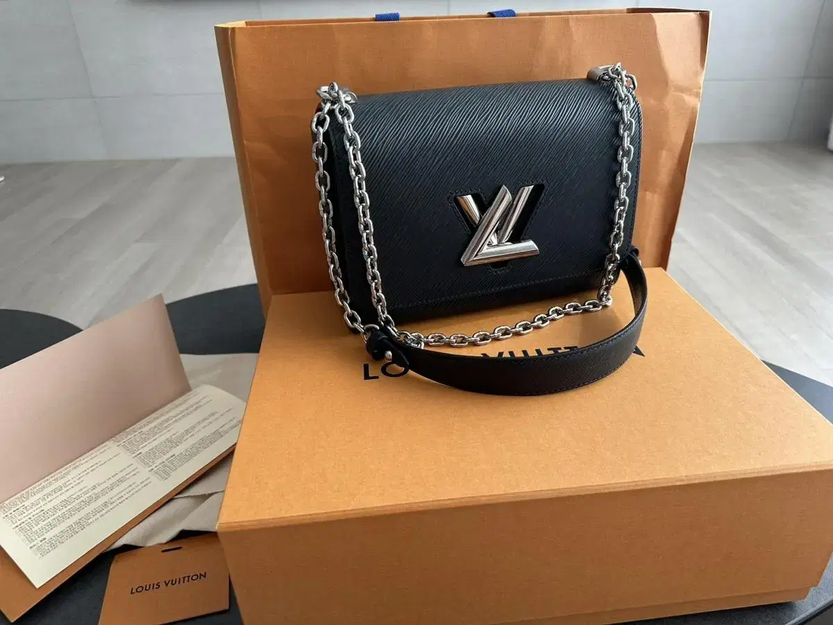 Louis Vuitton Twist MM