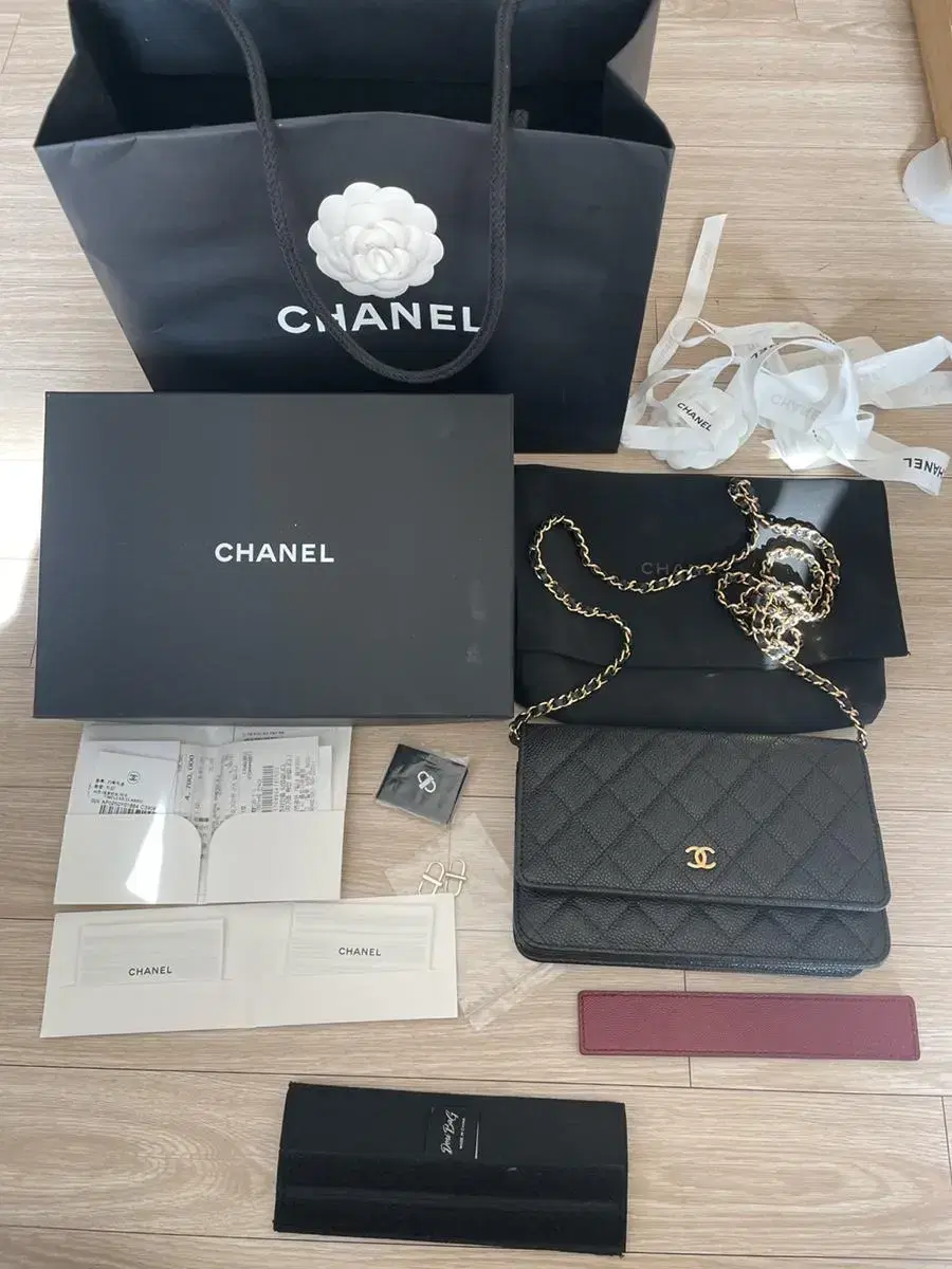 Chanel WOC