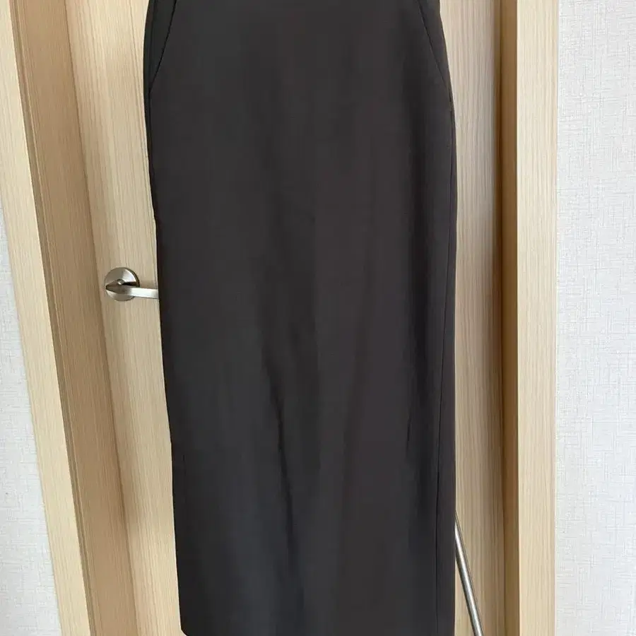 아르카익 back slit maxi skirt brown S사이즈