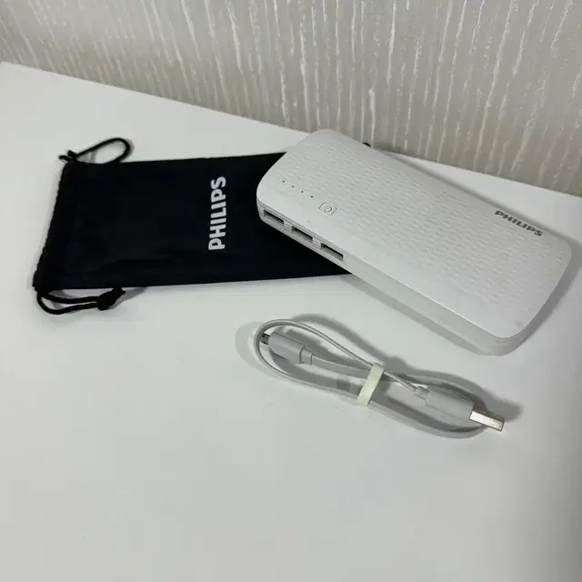 필립스 보조배터리 DLP2711NW 11000mAh 3포트 보조등 각종