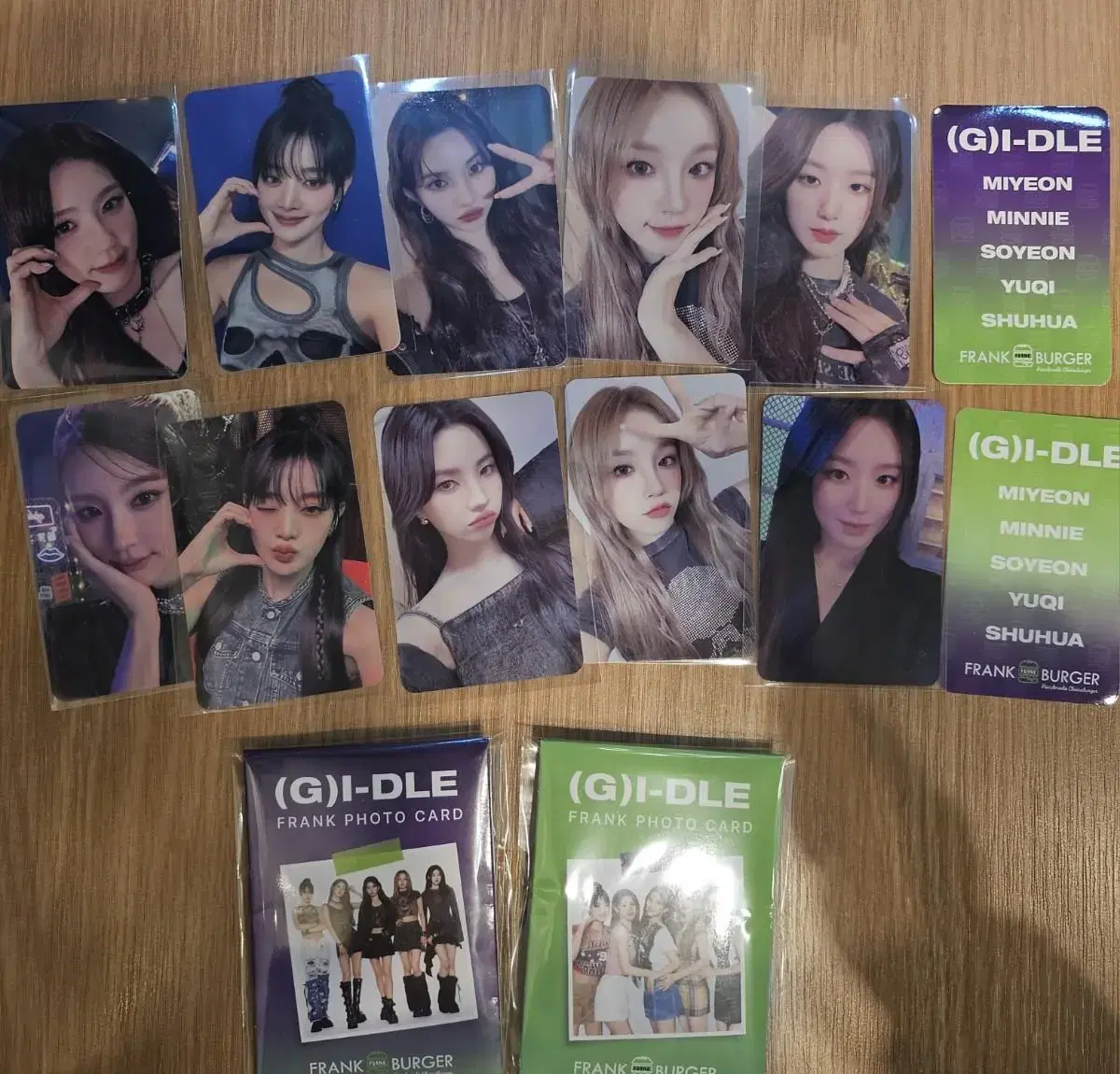 woman idle frankberger pre-order benefit photocard miyeon minnie soyeon yuqi shuhua idle