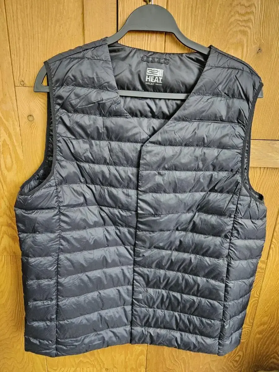 32-degree down vest XL