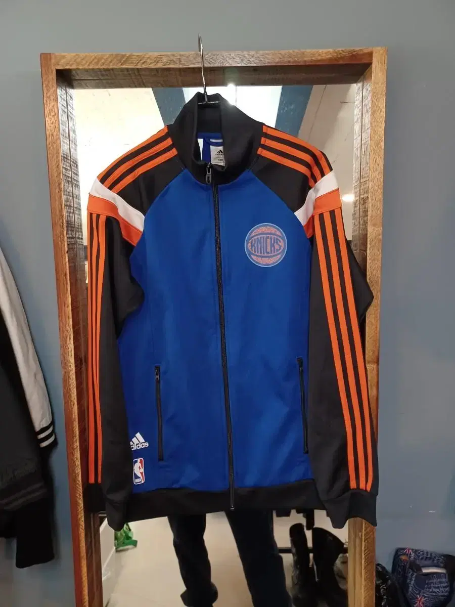 adidas New York Knicks Tracktop Jersey 100