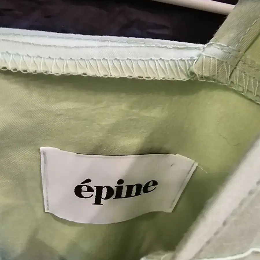 epine 블라우스