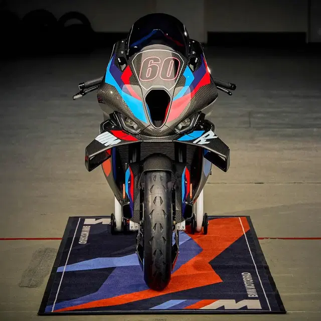 23년식 M1000RR M컴페티션 패키지 신차 부산 동성모토라드 프로모션