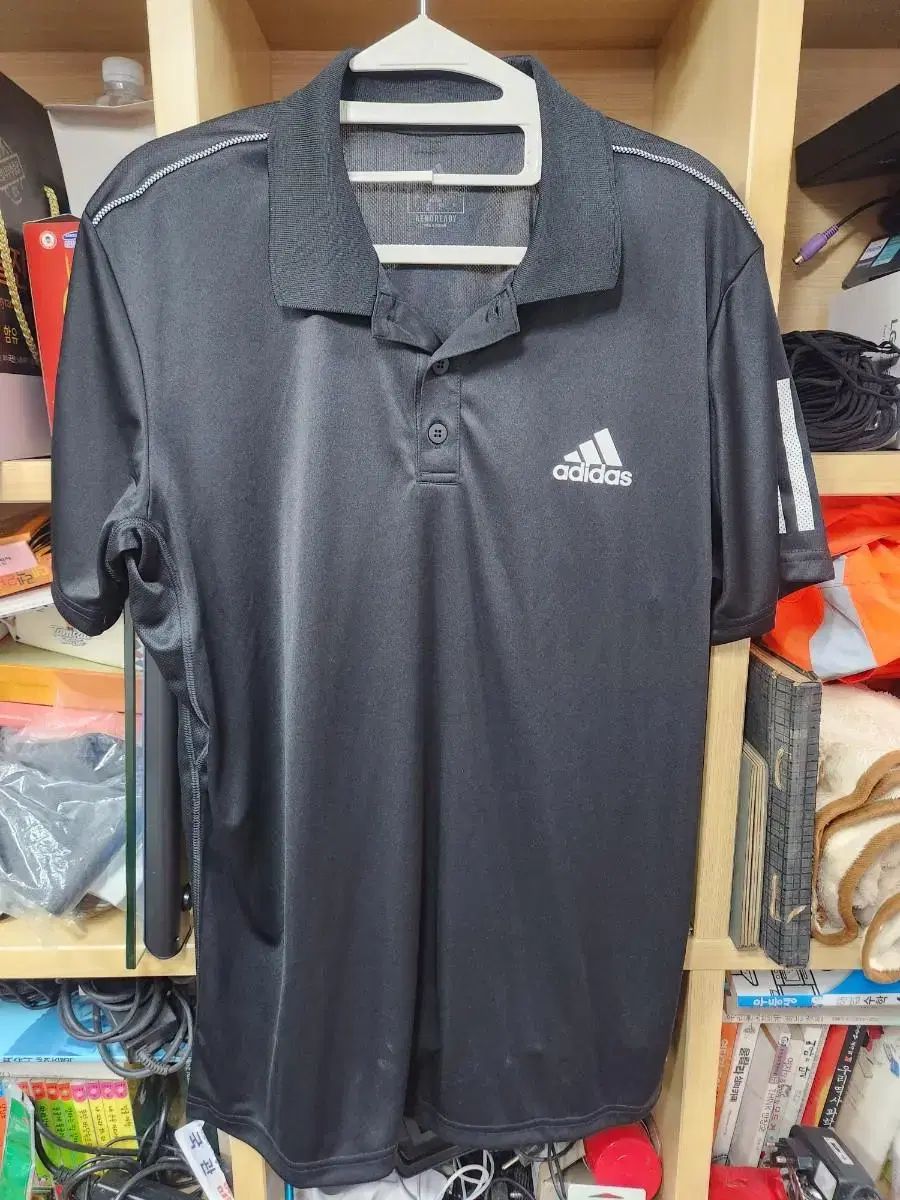 Adidas Black Axeji Short Sleeve.    n.115