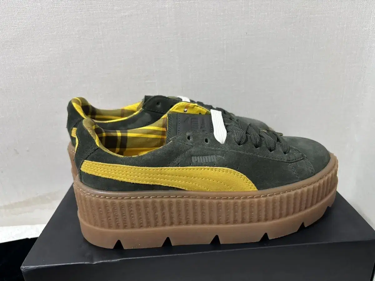 Puma FENTY Rihanna Clipper 230