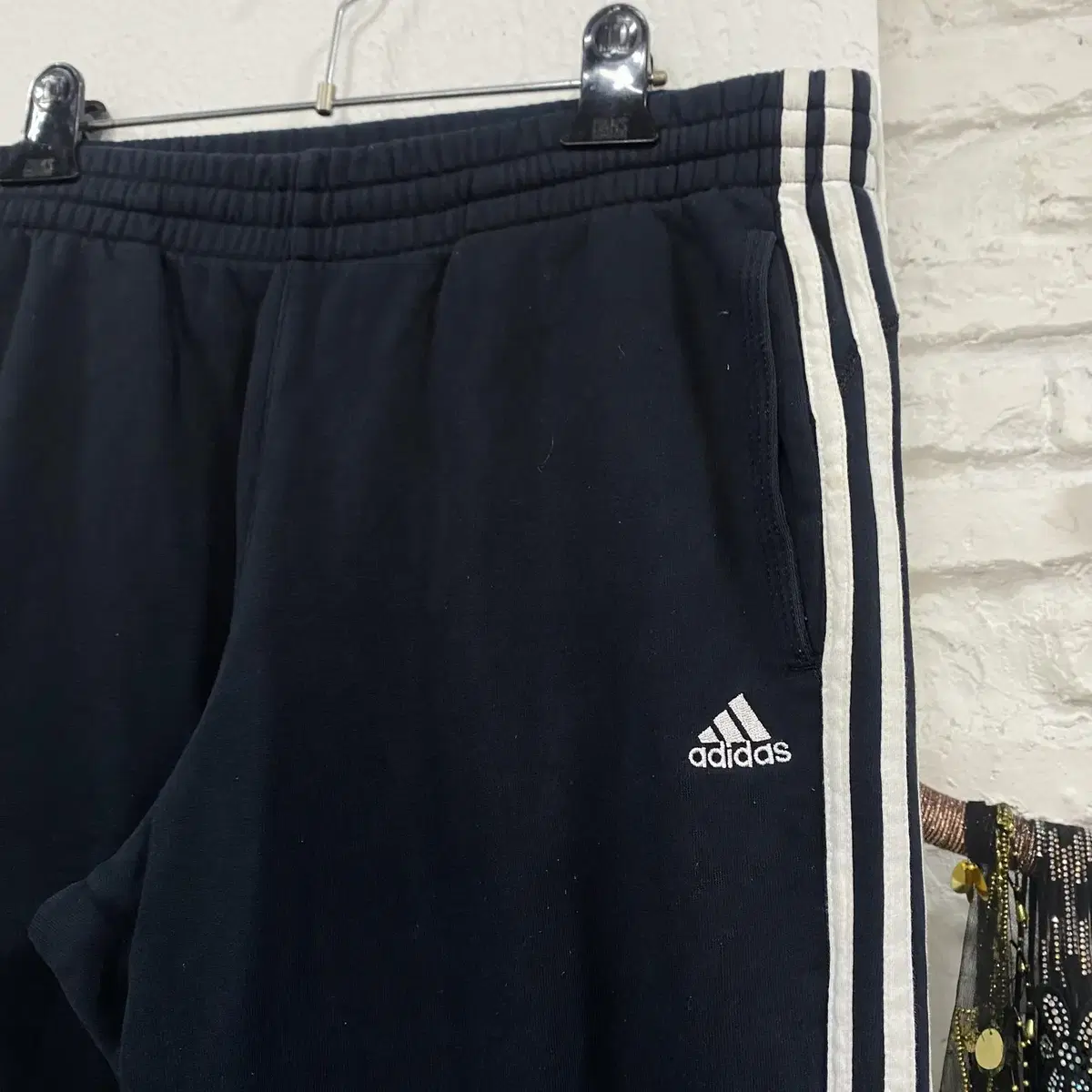 [105] Adidas Samsun Brushed Training Pants Pants Chuu