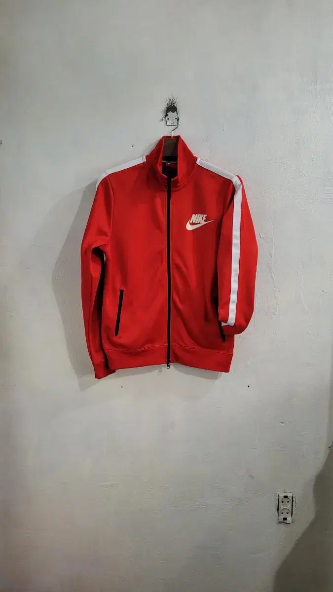 [M]NIKENike Red X ShoesEditBelleSide two-way zip track topJersey colorwayE.ji