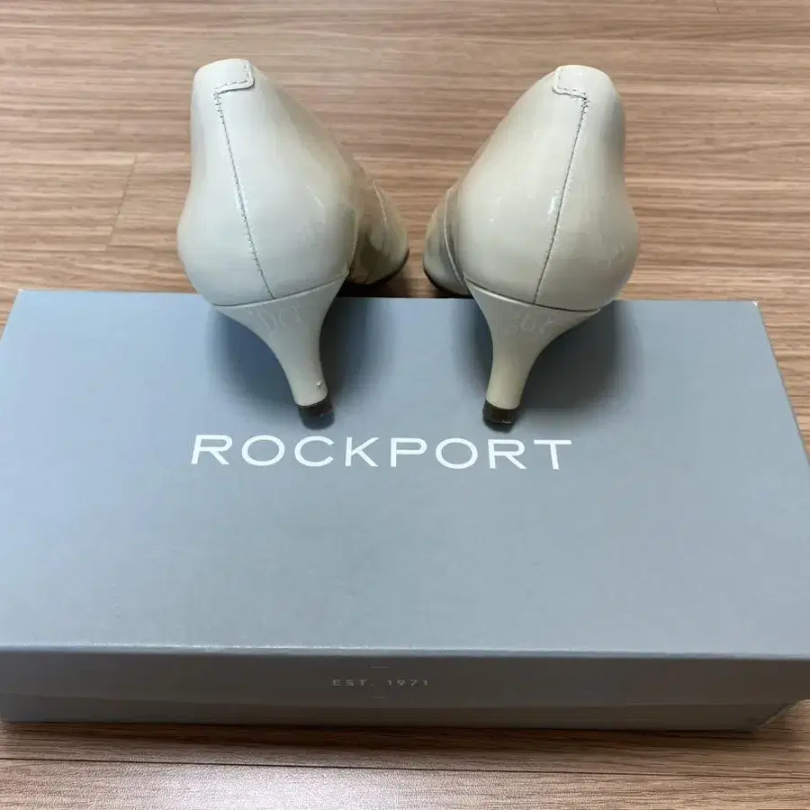 락포트 구두 카리라 펌프 바닐라색 240 rockport