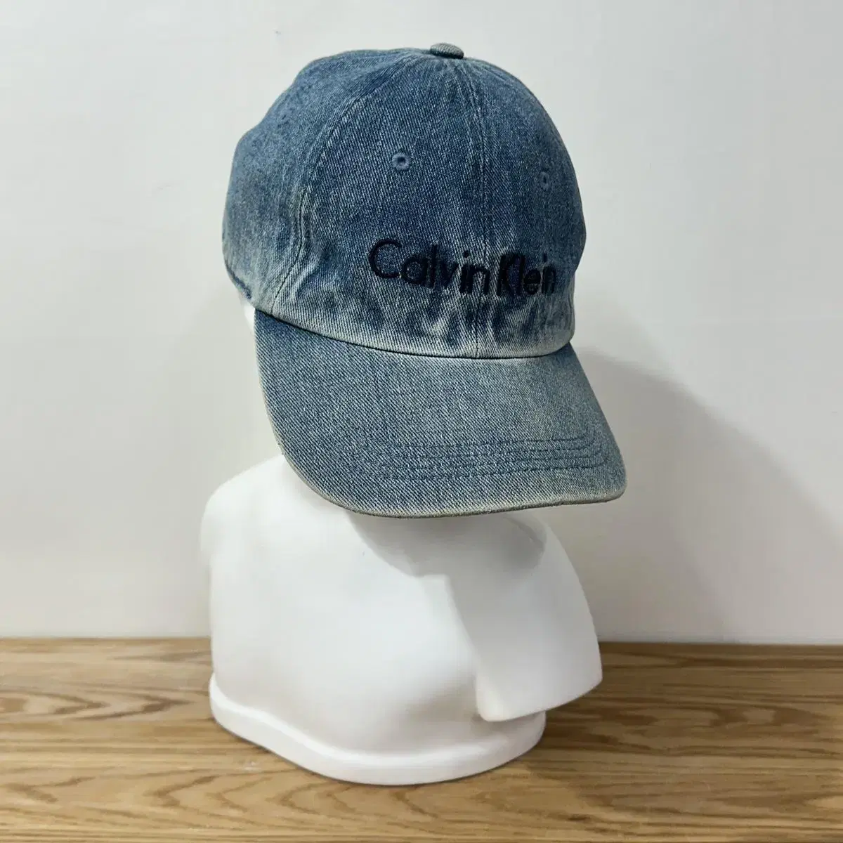 Calvin klein denim cap