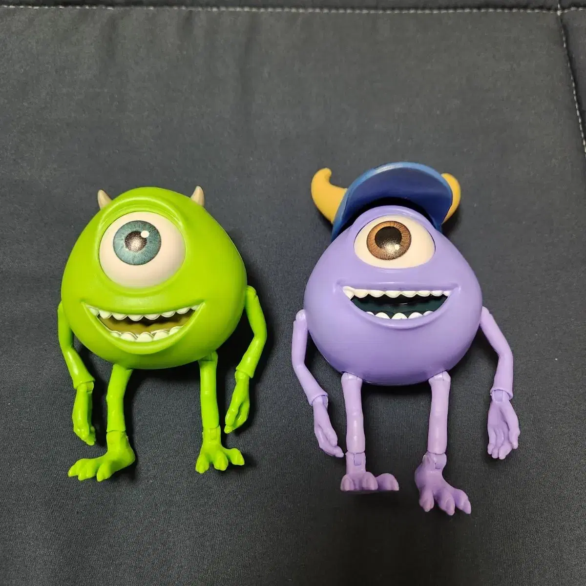 Disney Pixar. Monsters, Inc. Monsters Logbook. Figures Toys bora