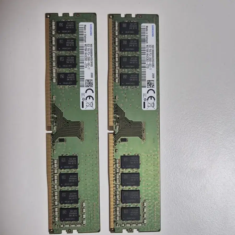 ddr4 8g 21300 pc4 2장있습니다