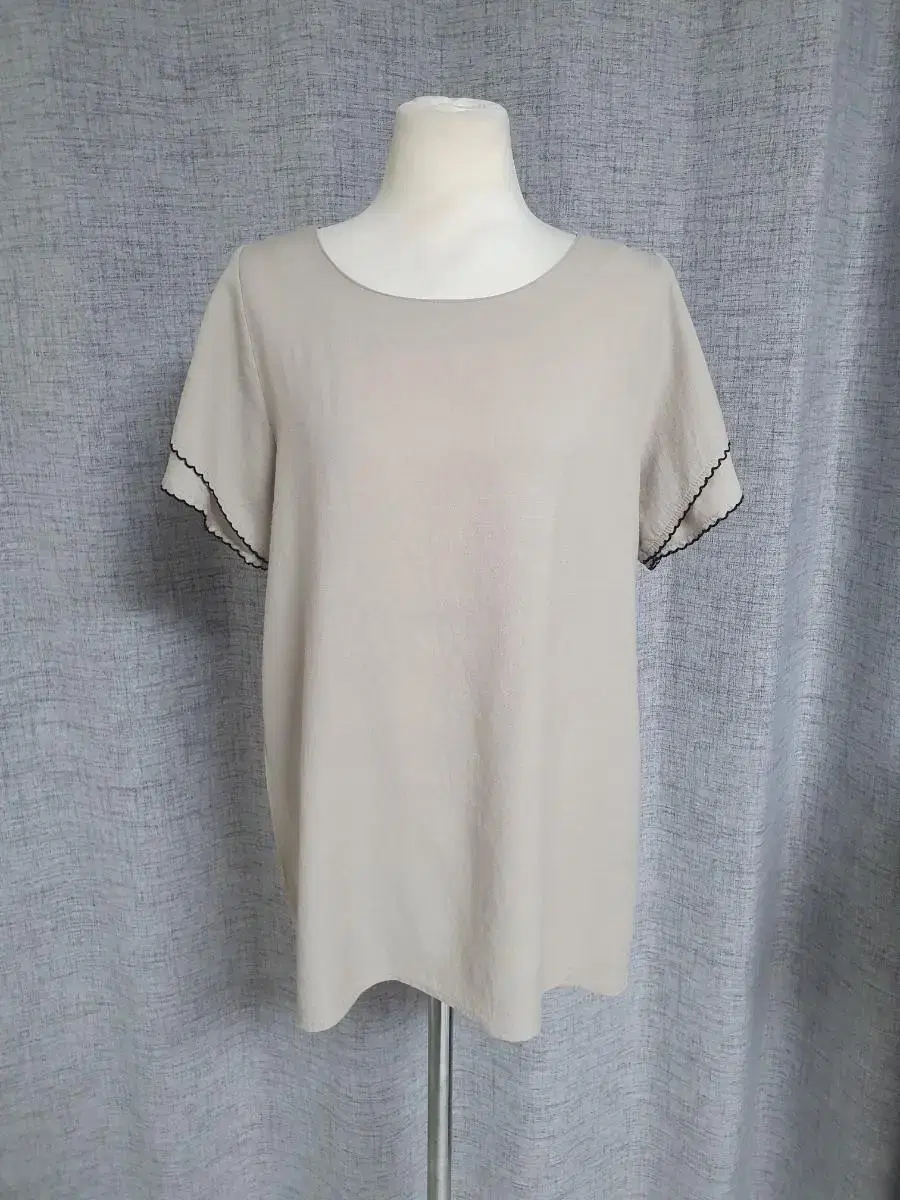 (Good condition) Vahn-sap blouse 55-77