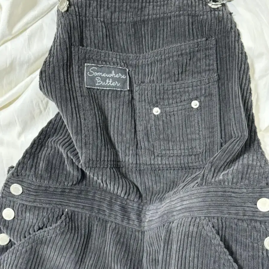 썸웨어버터 Corduroy letter patch overall - ch