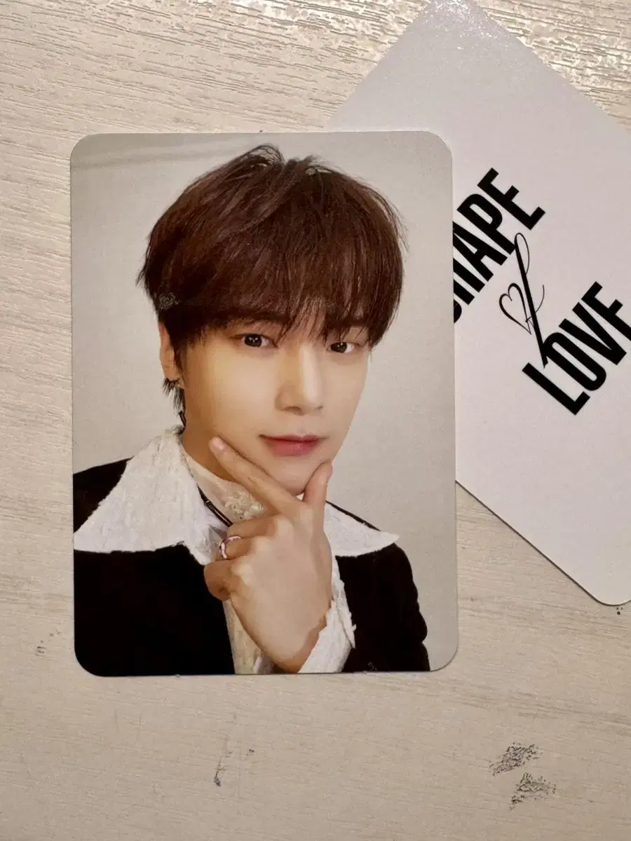 Monsta X minhyuk Shepopup, Love Photocard