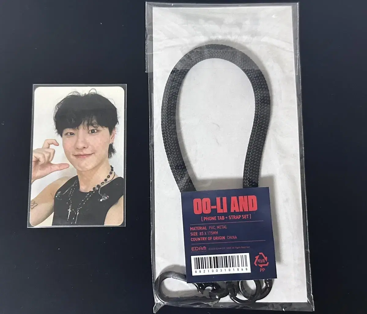 Woodz cho seungyoun PhoneTap + Strap Set