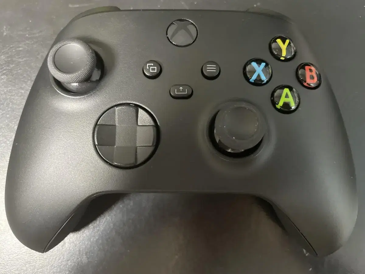 Xbox 4th generation controller + genuine battery