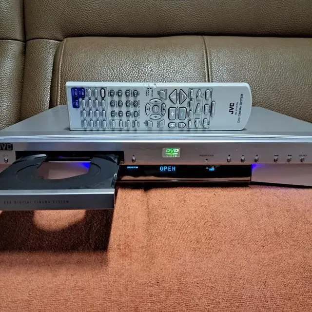 JVC DVD RECEIVER XV-THA75