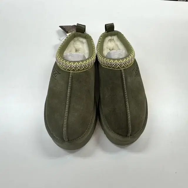 호주UGG 양털 슬립온 225-230mm팜 새것