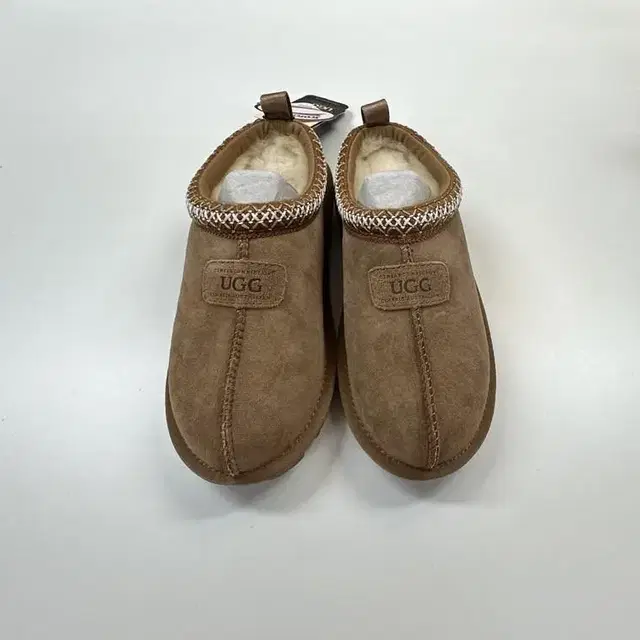 호주UGG 양털 슬립온 230-235mm팜 새것