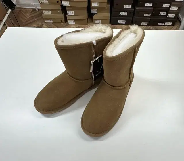 호주UGG 양털 부츠 255-260mm팜 새것