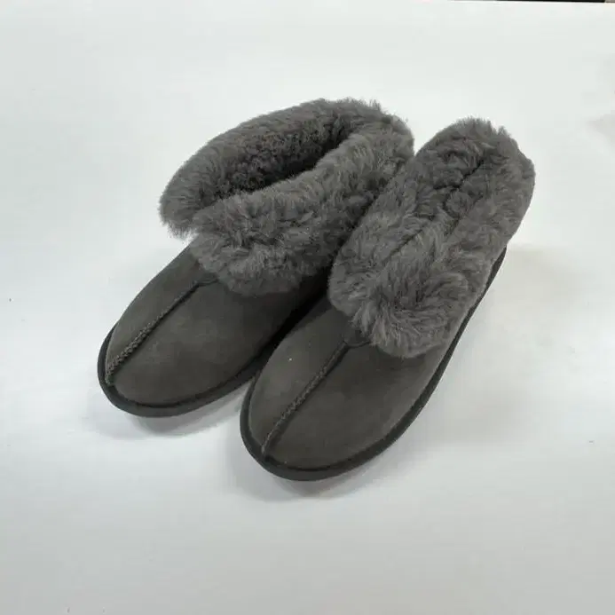 호주UGG 양털 미니부츠 240-245mm팜 새것