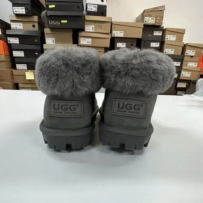 호주UGG 양털 미니부츠 240-245mm팜 새것