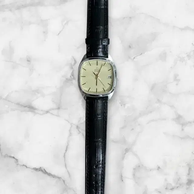 Omega De Ville quartz