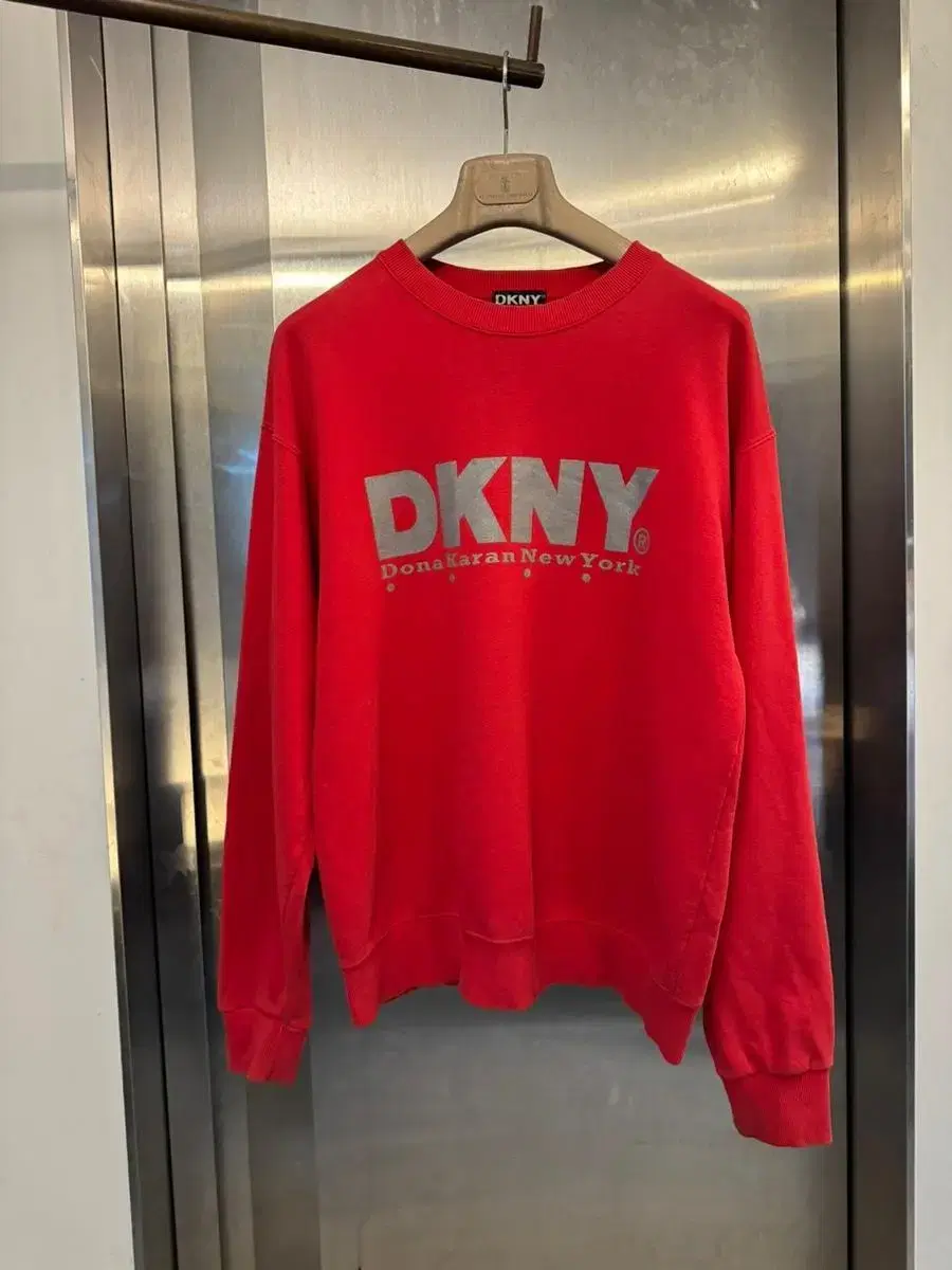 Dkny 맨투맨