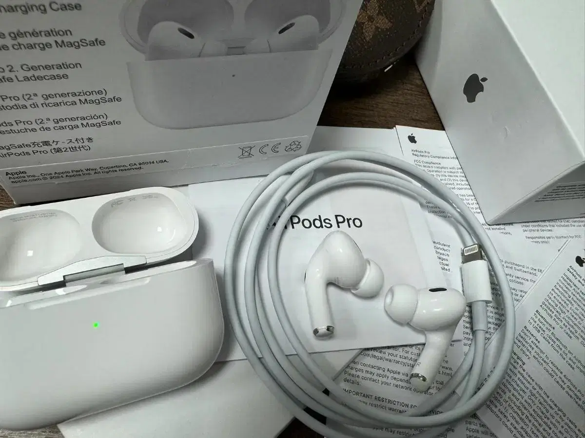 Apple 2023 에어팟 프로 2세대 USB-C 블루투스 이어폰