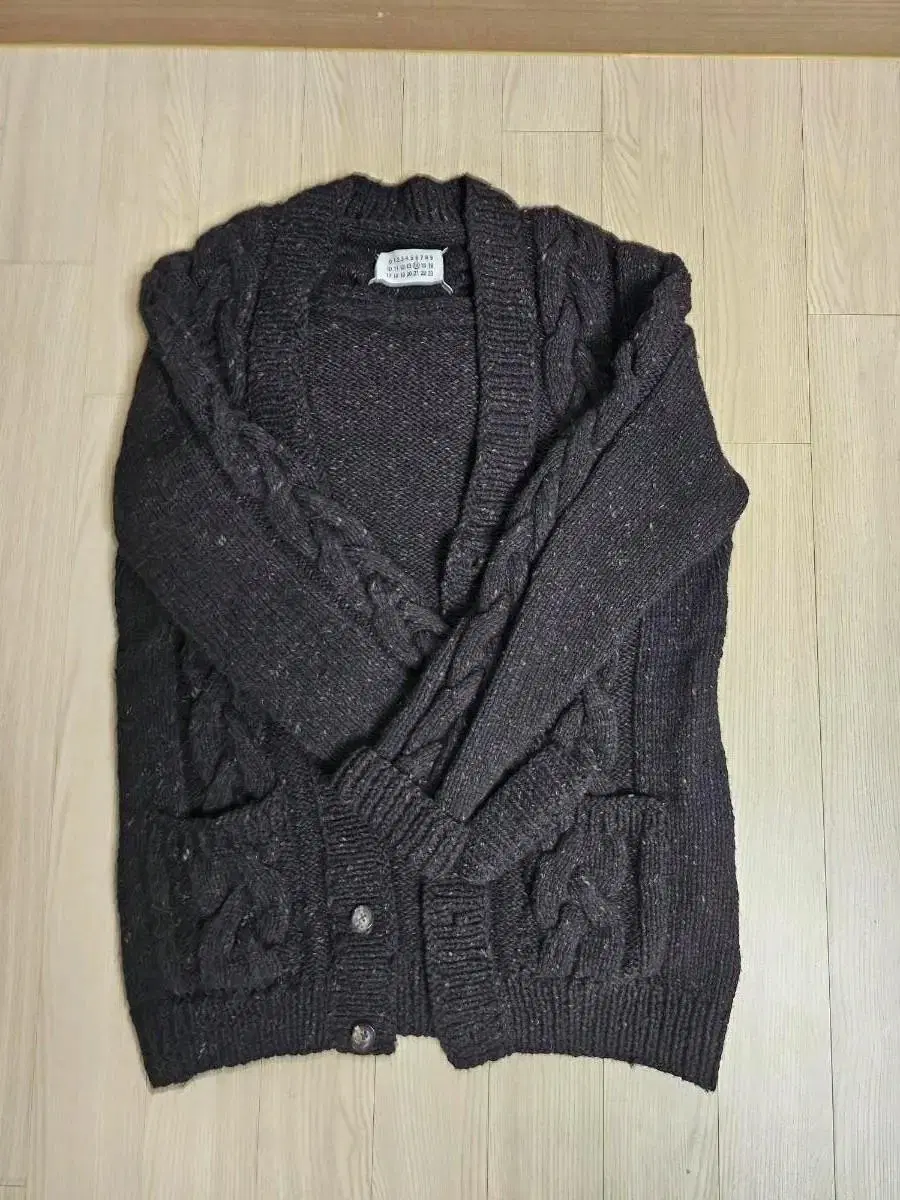 Margiela Knitted Cardigan for sale 105 size