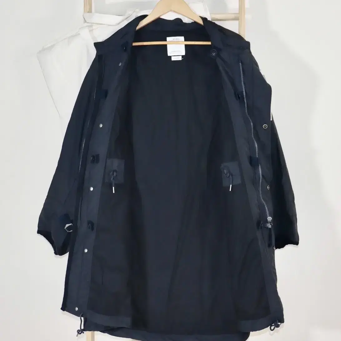 [2]비즈빔 23ss Bega Combat Coat 베가 Navy