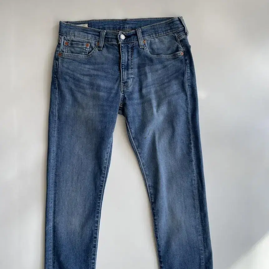 Levi's 519 straight fit Pants