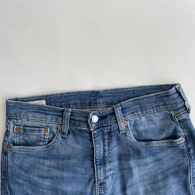 Levi's 519 straight fit Pants