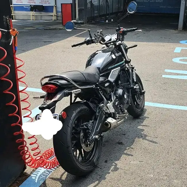 가와사키 Z650RS